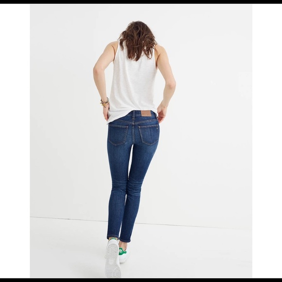 Madewell 9" Mid Rise Skinny Jeans Dark Blue Wash - Picture 2 of 12
